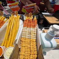 Toro Fries fashion island