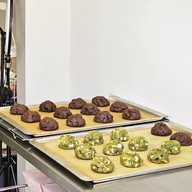 CRUMBO Soft-baked Cookies