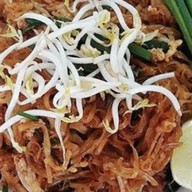 ผัดหมี่โคราช ต้นตำรับ ครัวลุงต้น