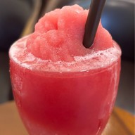 OUMI Organic Cafe ข้่างสวนสันติภาพ