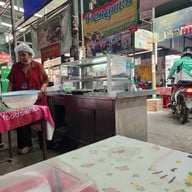 ข้าวคลุกกะปิ เจ๊น้อย แฉ . . ท