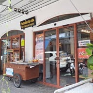 หน้าร้าน บ้านขนมไทยสอง-แสน Cafe & Gallery of Songkhla