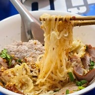 เจ๊อิม ก๋วยเตี๋ยวหมู บ้านโป่ง