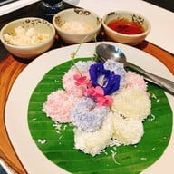 เมนูของร้าน The Raweekanlaya Dining เดอะ ระวีกัลยา ไดนิ่ง