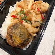 Pop Pop Street Food กะเพราตามสั่ง สาขาประชาสงเคราะห์27