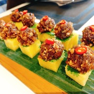 เมนูของร้าน The Raweekanlaya Dining เดอะ ระวีกัลยา ไดนิ่ง