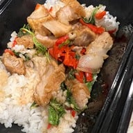 Pop Pop Street Food กะเพราตามสั่ง สาขาประชาสงเคราะห์27