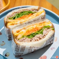 Reef Cafe' no.9 ร้านกาแฟ & เค้กอร่อย รีฟ คาเฟ่ นัมเบอร์ไนน์