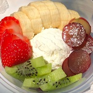 Greek Yogurt & Fresh Fruit