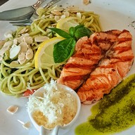 เมนูของร้าน The Cafe โรงแรมมณเทียรริเวอร์ไซด์