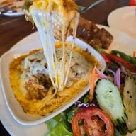green moon cafe & bistro