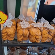 บรรยากาศ เจียงลูกชิ้นปลา ปตท. แพรกษา