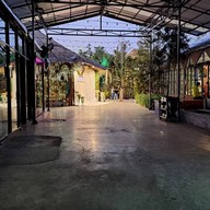 บรรยากาศ คุ้ง คาแนล Cafe&Restaurant