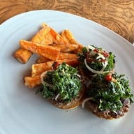 Bull & Bear Waldorf Astoria Bangkok