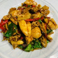 ตำปะล่ะส้มตำเจ้สุรสเด็ดเผ็ดดาก&กระเพาเลือกหน้า วัชรพล