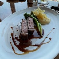 Bull & Bear Waldorf Astoria Bangkok