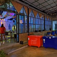 บรรยากาศ คุ้ง คาแนล Cafe&Restaurant