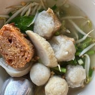 ก๋วยเตี๋ยวแคะท่านา ท่านา