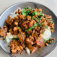 ตำปะล่ะส้มตำเจ้สุรสเด็ดเผ็ดดาก&กระเพาเลือกหน้า วัชรพล