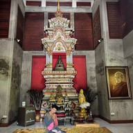 วัดพระบาทปู่ผาแดง (วัดเฉลิมพระเกียรติพระจอมเกล้าราชานุสรณ์)