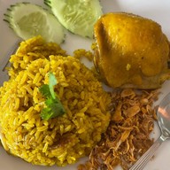 เตี๋ยวตุ๋น โคตรเนื้อ{ حلال } by คุ้มอาดัม ปั๊มน้ำมันบางจาก บ้านเก่า-พานทอง