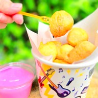 พีชพอร์ช คอร์นด็อก&ชาชีส ประตูหลังโลตัสโกเฟรชสันทราย เชียงใหม่