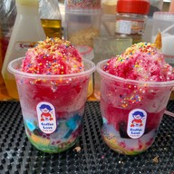 ขนมเส้นในซอย(ยายนุชเจ้าเก่า) -