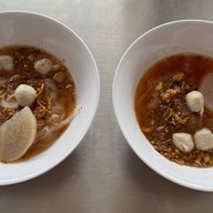 เมนูของร้าน บัวไหลก๋วยเตี๋ยวต้มยำ