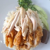 เมนูของร้าน โกชัยข้าวมันไก่