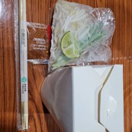 เมนูของร้าน ผัดไทยเจ๊สำราญ เพชรเกษม77