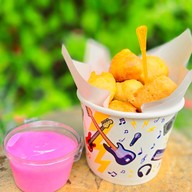 พีชพอร์ช คอร์นด็อก&ชาชีส ประตูหลังโลตัสโกเฟรชสันทราย เชียงใหม่