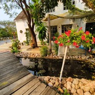บรรยากาศ เจ้าชายกบ นครปฐม