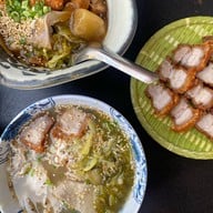 ขนมจีนไหหลำโกหลุ่น (KOLUN.H) เสาชิงช้า