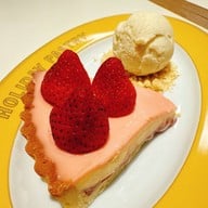 HOLIDAY PASTRY (ฮอลิเดย์ พาสทรี) Flagship Store
