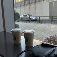 Blue Bottle อัพกูจอง โซล