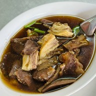เกาเหลาเนื้อกิ่งเพชร