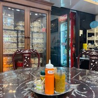 ไต๋ตงหูฉลาม บางรัก (เจ้าเก่า ไม่มีสาขา) บางรัก