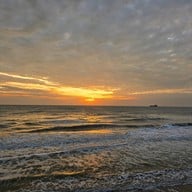 หาดสวนสนประดิพัทธ์
