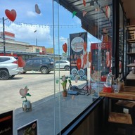 บรรยากาศ ป.ประทีป ก๋วยเตี๋ยวเรือ สาขาสำเพ็งเมืองคอน ลานนายหัว (ตรงข้ามสำเพ็งเมืองคอน)