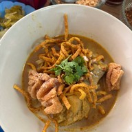 ข้าวซอยป้าหล้า