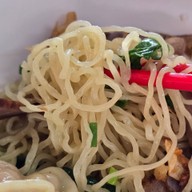 ร้านบุญเลิศ บะหมี่เกี๊ยว-ข้าวหมูแดง นางเลิ้ง