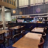 Rongsi Pochana (โรงสีโภชนา) สาทร นางลิ้นจี่