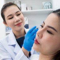 V Square Clinic Botox Filler Center Siam Square One ชั้น 6