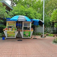 หน้าร้าน ผลไม้สด สดสะอาด วันต่อวัน