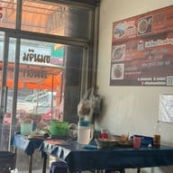 ข้าวซอยป้าหล้า