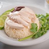 High-Class Chicken Rice ปั๊มปตท. ดีบี หนองปลาหมอ