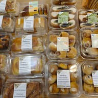 White Story The Walk ราชพฤกษ์