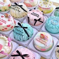 Charmin bake เค้ก/เค้กวันเกิด สุทธิสาร-สะพานควาย /เค้กมินิมอล/เค้กวันเกิด/เค้ก