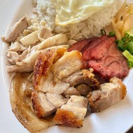 อ้วนนะ ข้าวมันไก่สิงคโปร์ รวมโชค ฟ้าฮ่าม เชียงใหม่