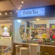 Forty Two Snack Shop | ขนมนำเข้าจากญี่ปุ่น